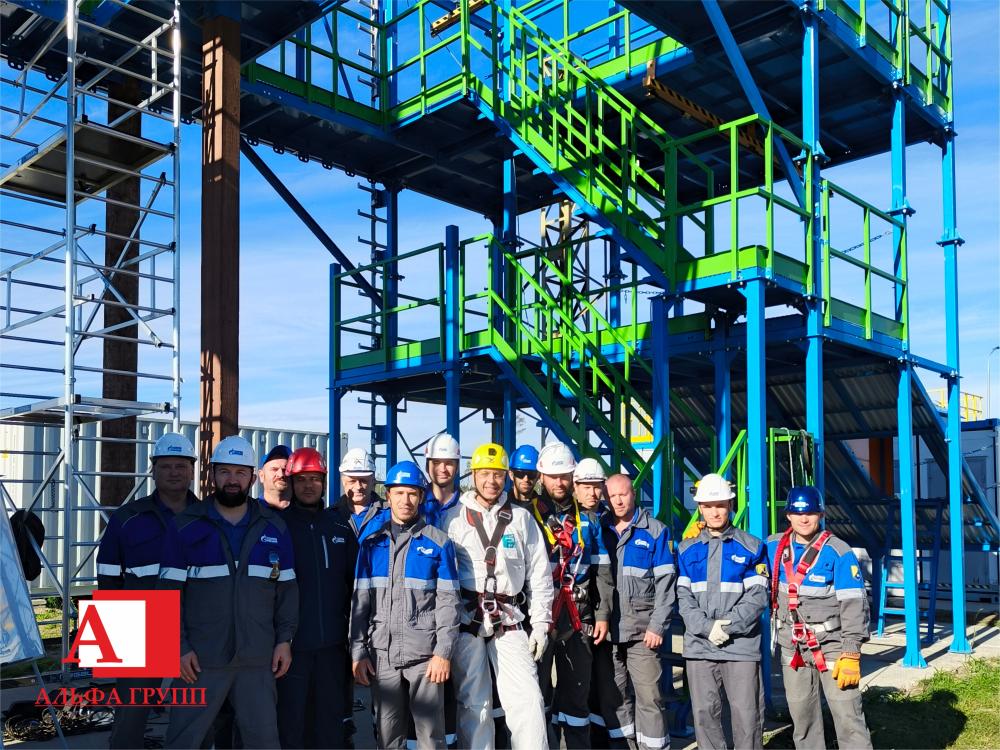 Корпоративное обучение для ООО «ГАЗПРОМ СПГ ПОРТОВАЯ»: теория и практика безопасности работ на высоте
